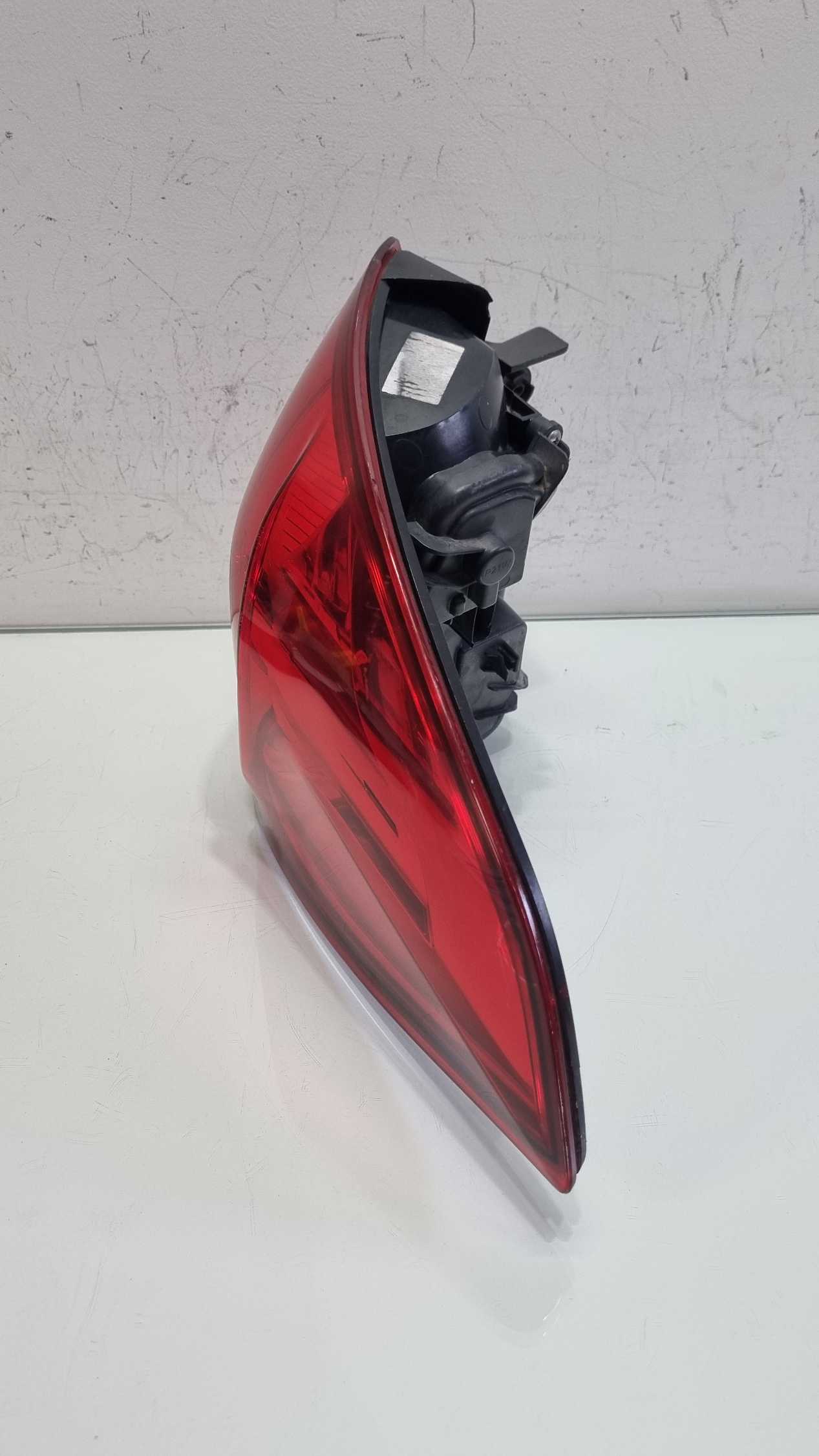 Lanterna lado direito Ford KA Sedan modelo 2015/2018 4
