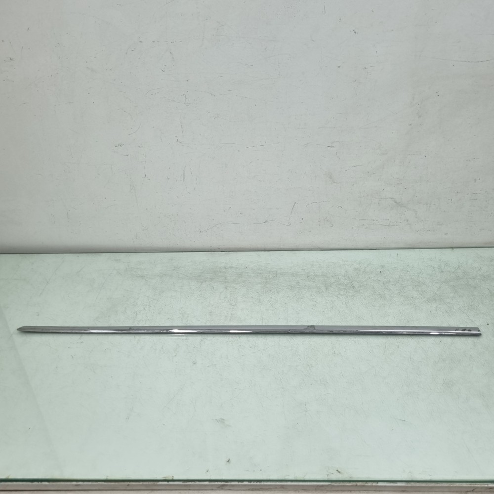 Friso Porta Dianteira Esquerda Volkswagen Fox 2010/2014 Rec 2