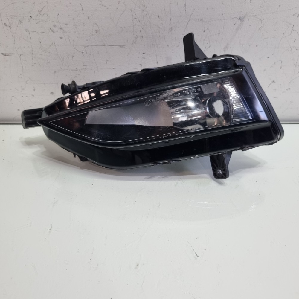 Farol De Milha Do Lado Esquerdo Volkswagen Jetta 2018/2021 1