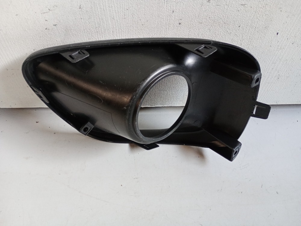 Moldura Direita Do Farol De Milha Mobi Way 2018/2023 3