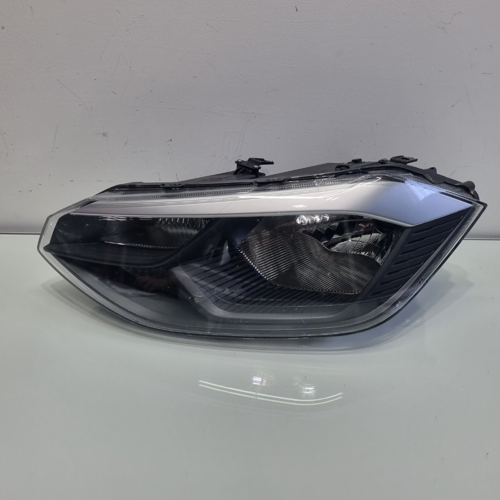 Farol Esquerdo Volkswagen Polo Track 2023/2025 Recuperado Esquerdo/motorista 1