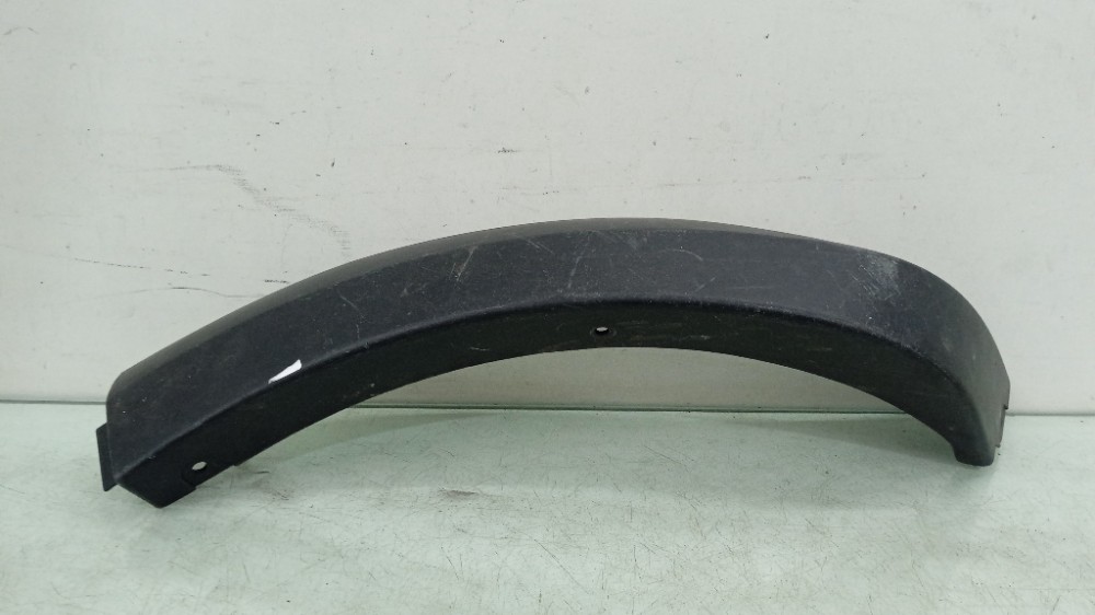 Moldura Lado Esq P-c Tras Sandero Stepway 2016/2020 Seminova 2