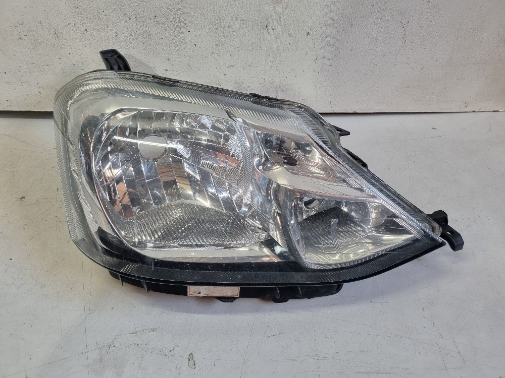 Farol Direito Toyota  Etios 2015 / 2019 Recuperado Original. Direito/passageiro 1