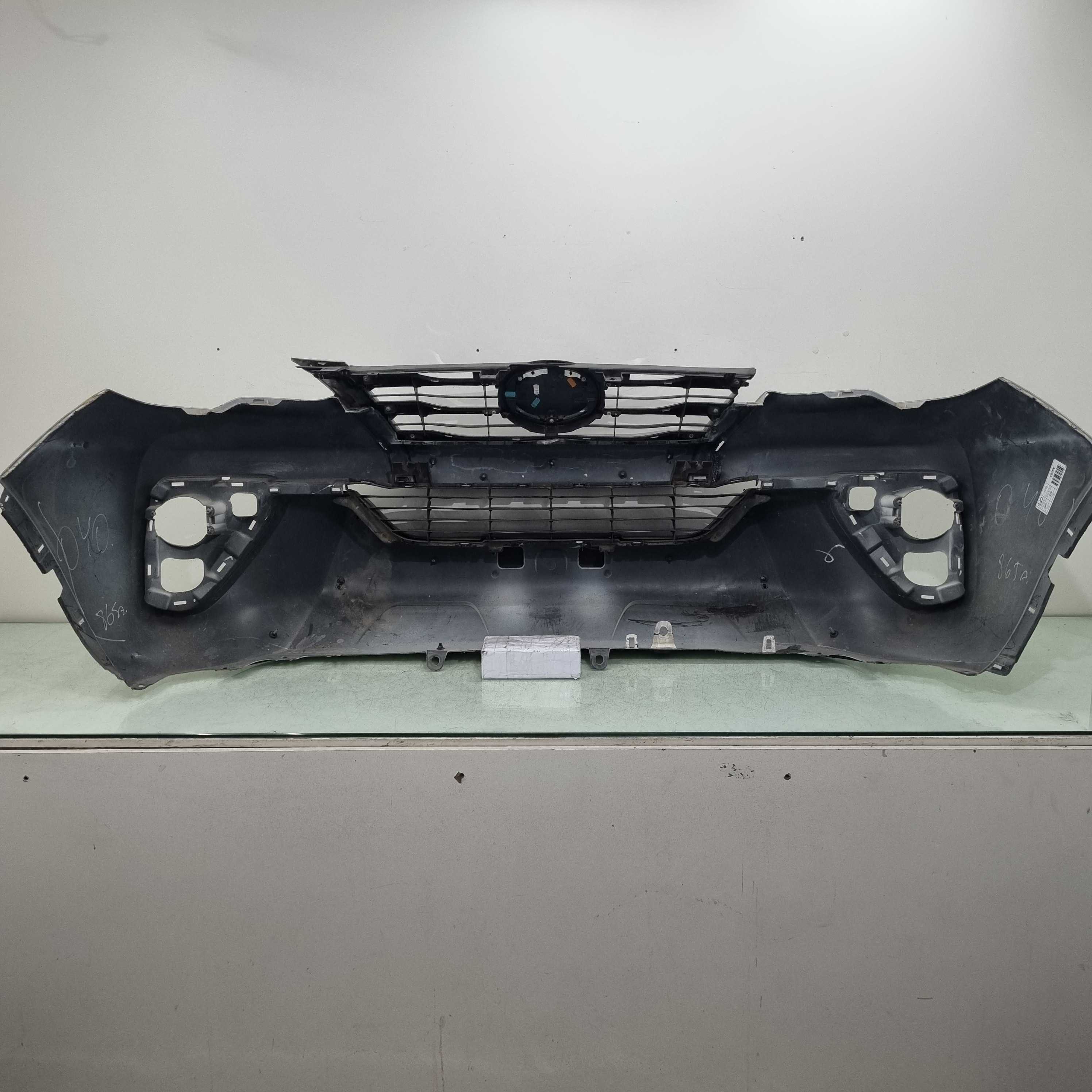 Para-choque Dianteiro Toyota Hilux Sw4 2017 / 2020 Seminova. 4