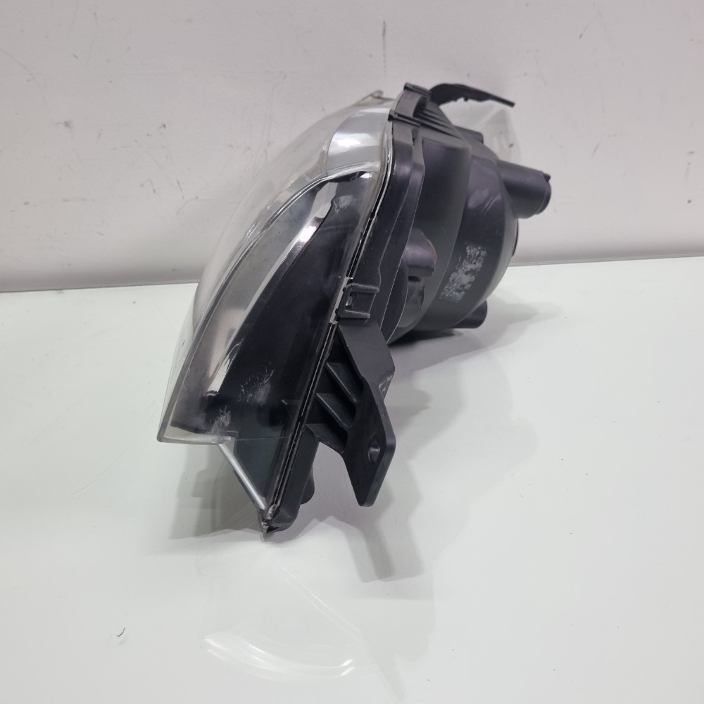 Farol Do Lado Direito Renault Kwid Modelos 2017/2021 Direito/passageiro 6