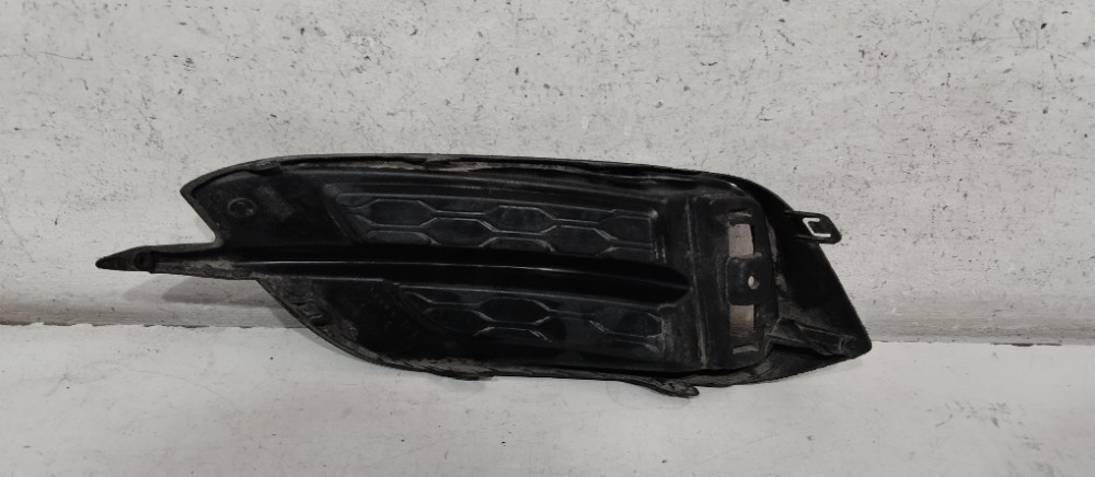 Moldura Grade Traseira Esquerda Honda Civic 2017/2021 4