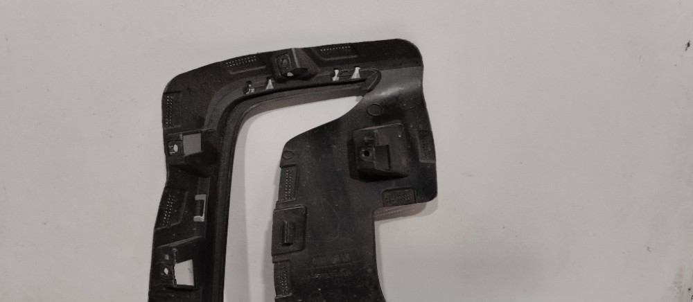 Moldura Grade Esquerda Drl Tracker 2020/2022 Recondicionado. 3
