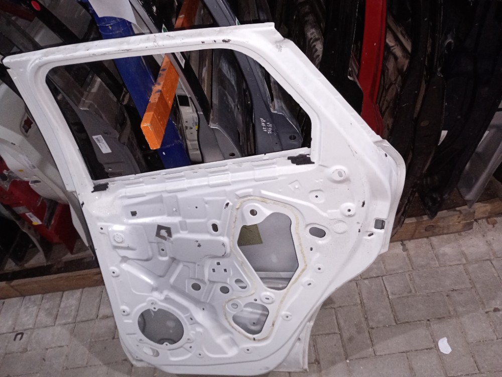 Porta traseira lado direito Renault captur 2017/20 3