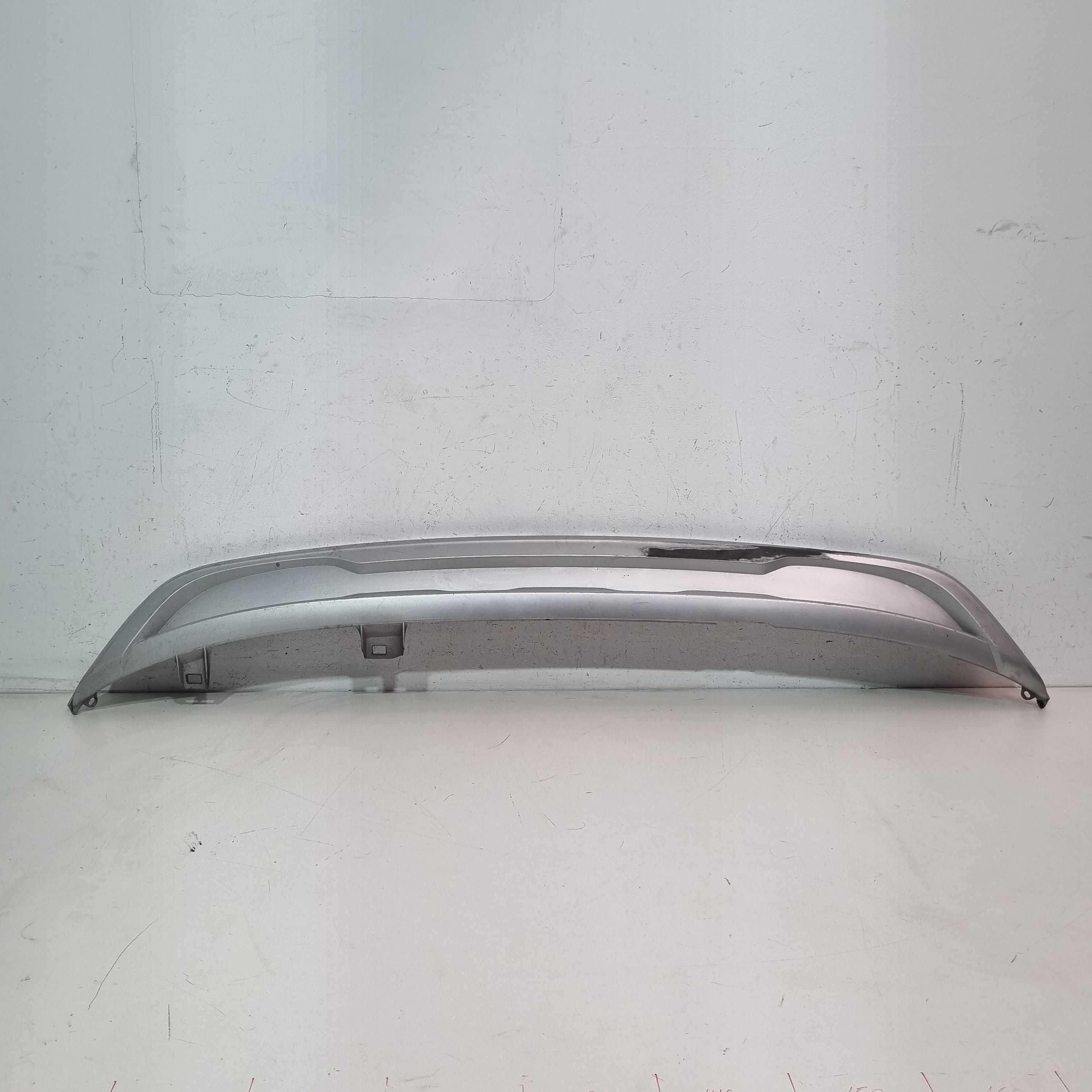 Spoiler Parachoque Traseiro Volkswagen Cross Up! 2016/2020 Prata 1