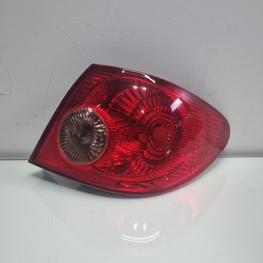 Lanterna Toyota Corolla Direito 2004/2008 Recuperado Direito/passageiro 1