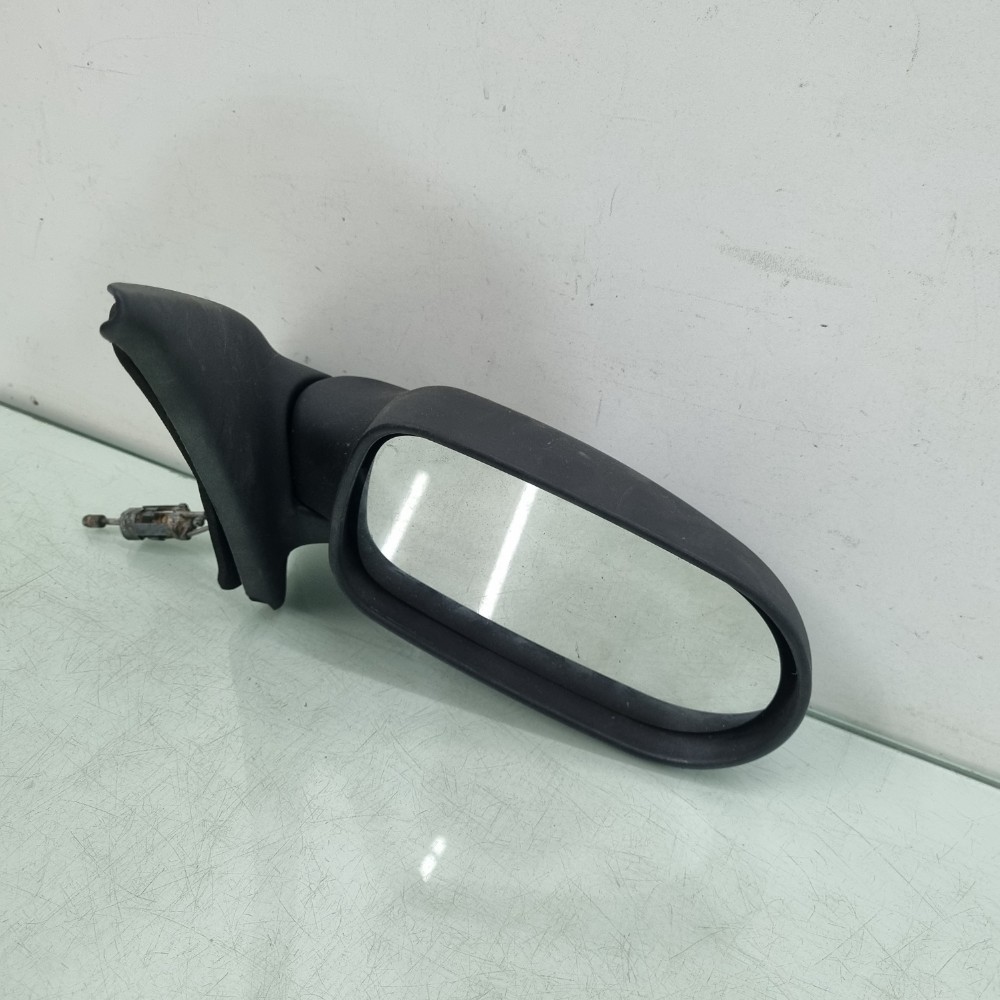 Retrovisor Lado Direito Manual Fiat Palio 2003/2007 Usado. 2