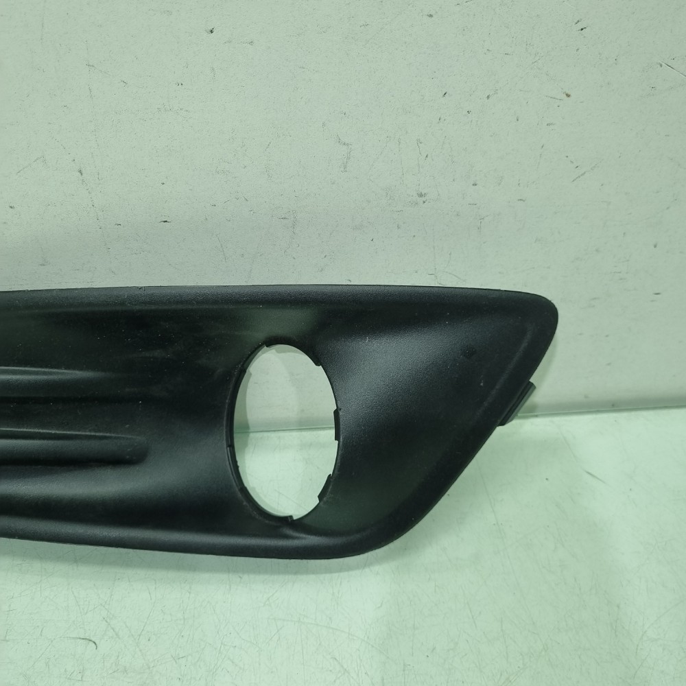 Moldura Do Cibié Do Lado Esquerdo Ford New Fiesta 2015/2017 Esquerdo 2