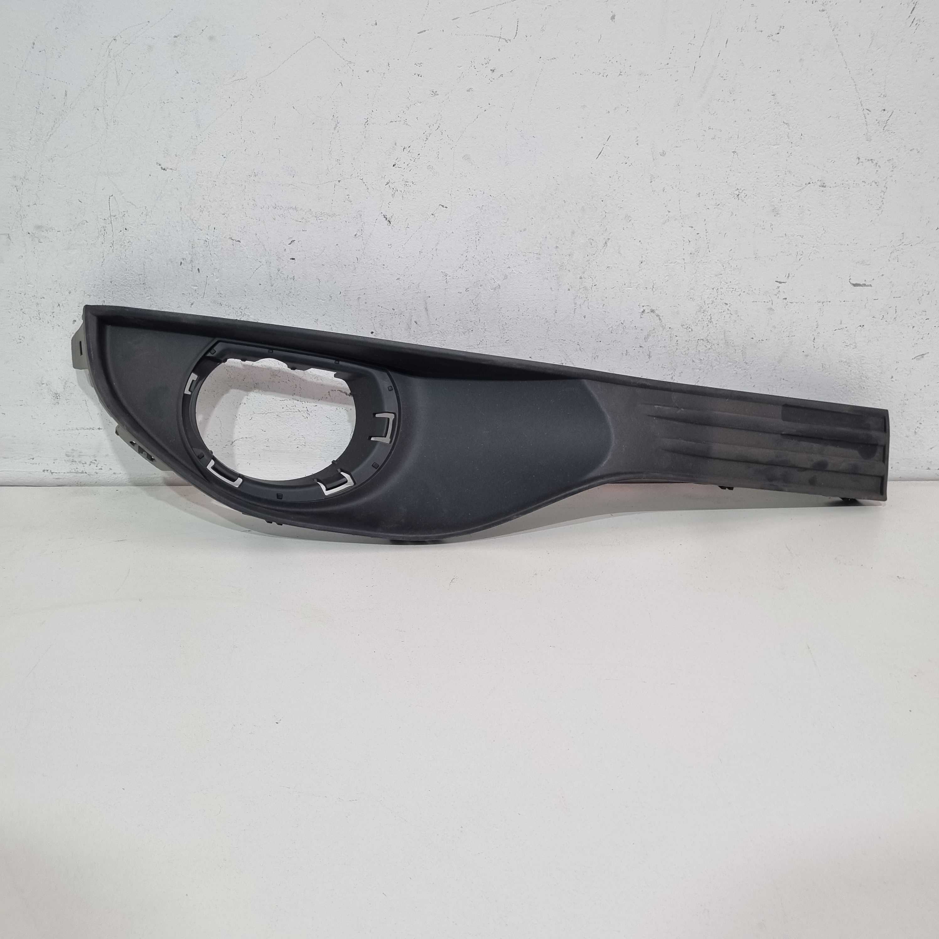 Moldura Do Farol De Milha Direito Chevrolet S-10 2017/2020 Direito 1