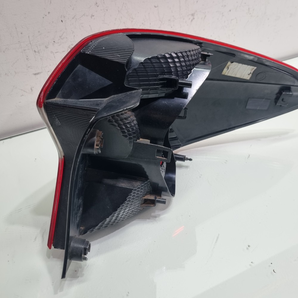 Lanterna Fumê Do Lado Esquerdo Ford Ka Sedan 2018/2022 Esquerdo/motorista 4
