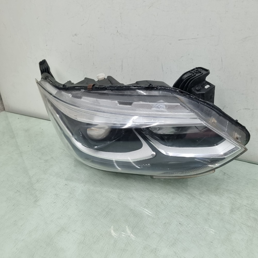Farol Lado Direito Chevrolet Onix 2020 A 2024 Top Direito/passageiro 1