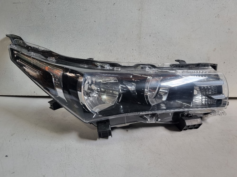 Farol Direito Toyota Corolla 2015/2018 Recuperado Original Direito/passageiro 1