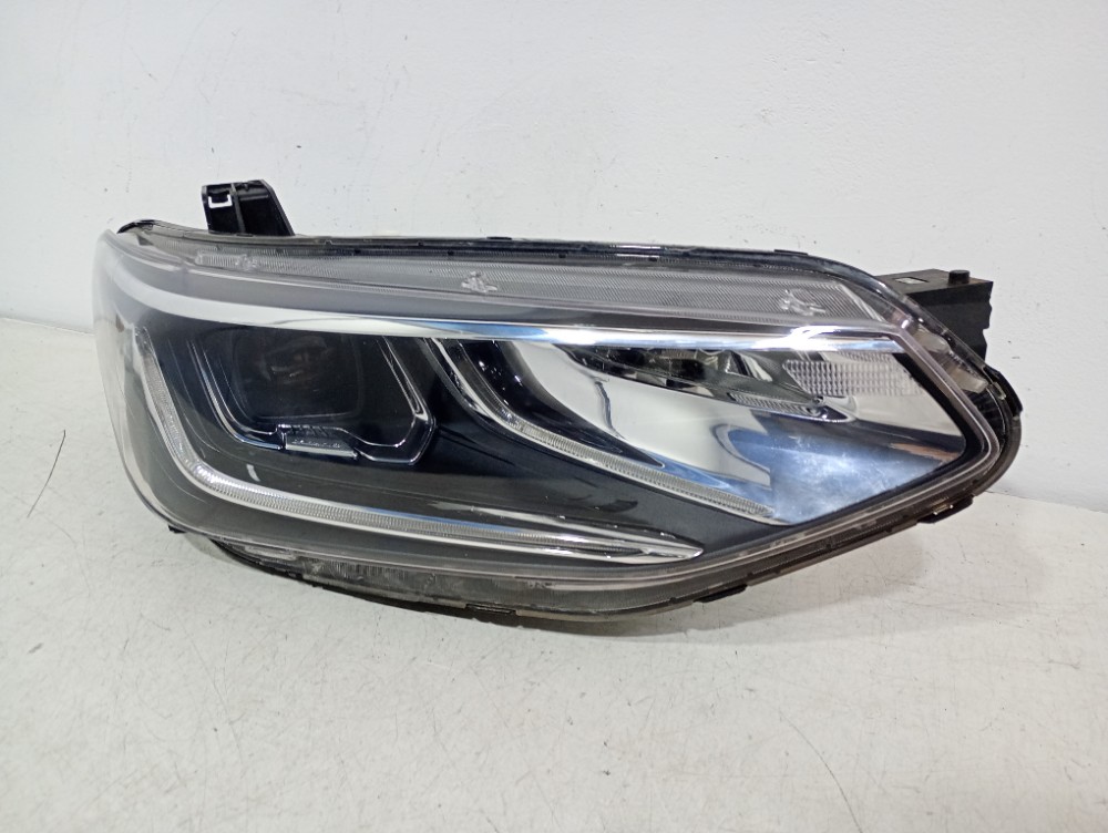 Farol Full Led Do Lado Direito Chevrolet Tracker 2020/2024 Direito/passageiro 2