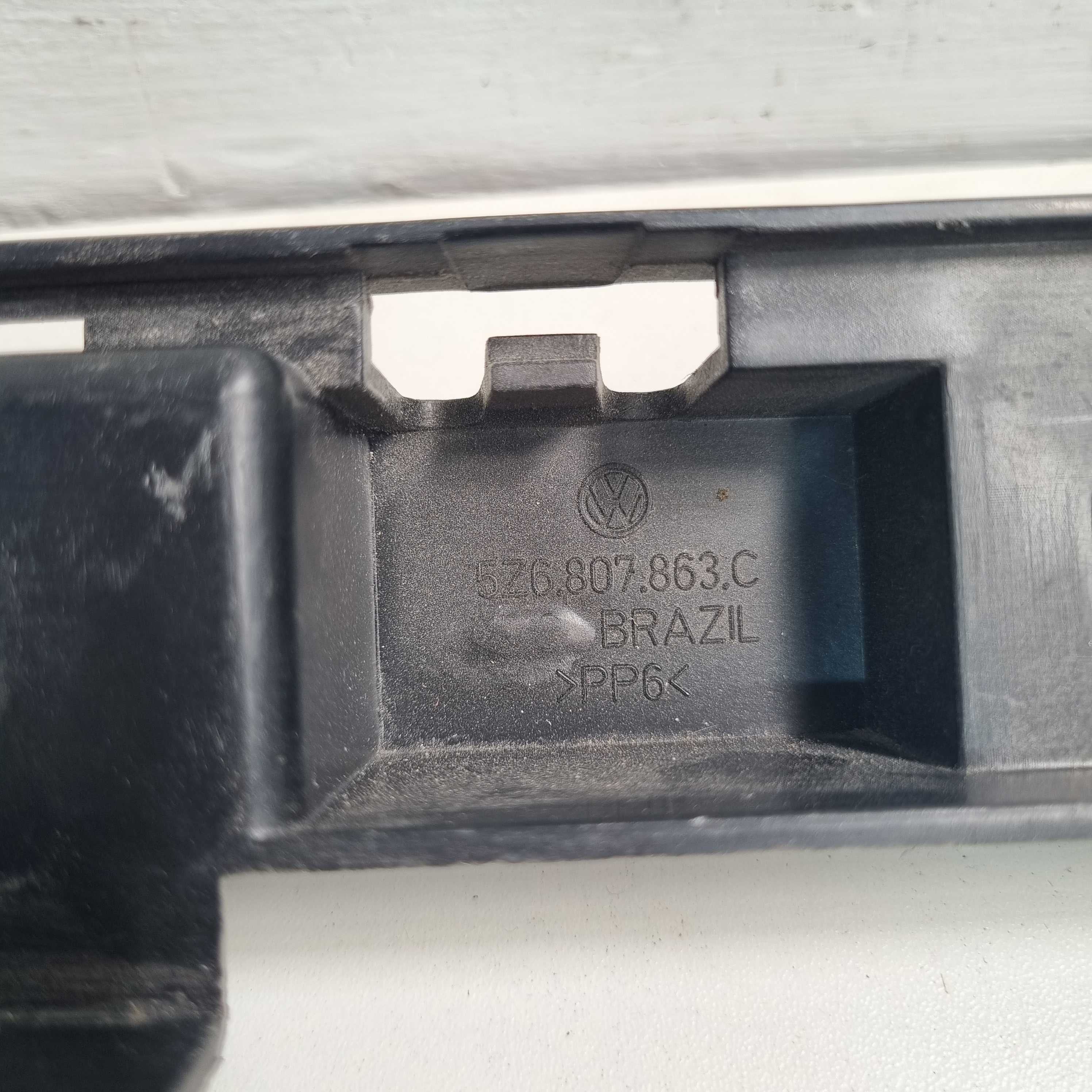 Guia Central Do Parachoque Traseiro Volkswagen Fox 2015/2020 8