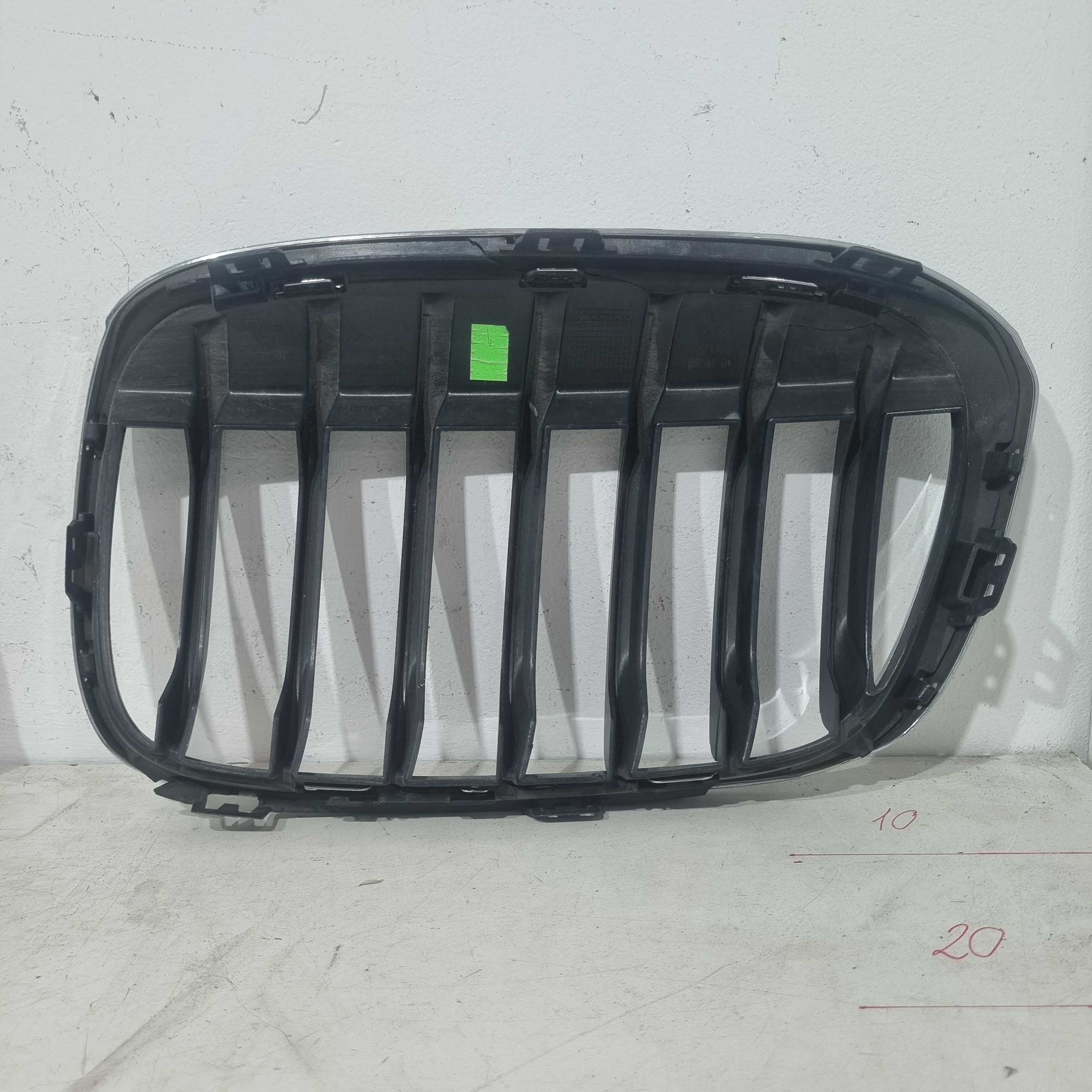 Grade Superior Direita Bmw X1 2016/2019 Original 2