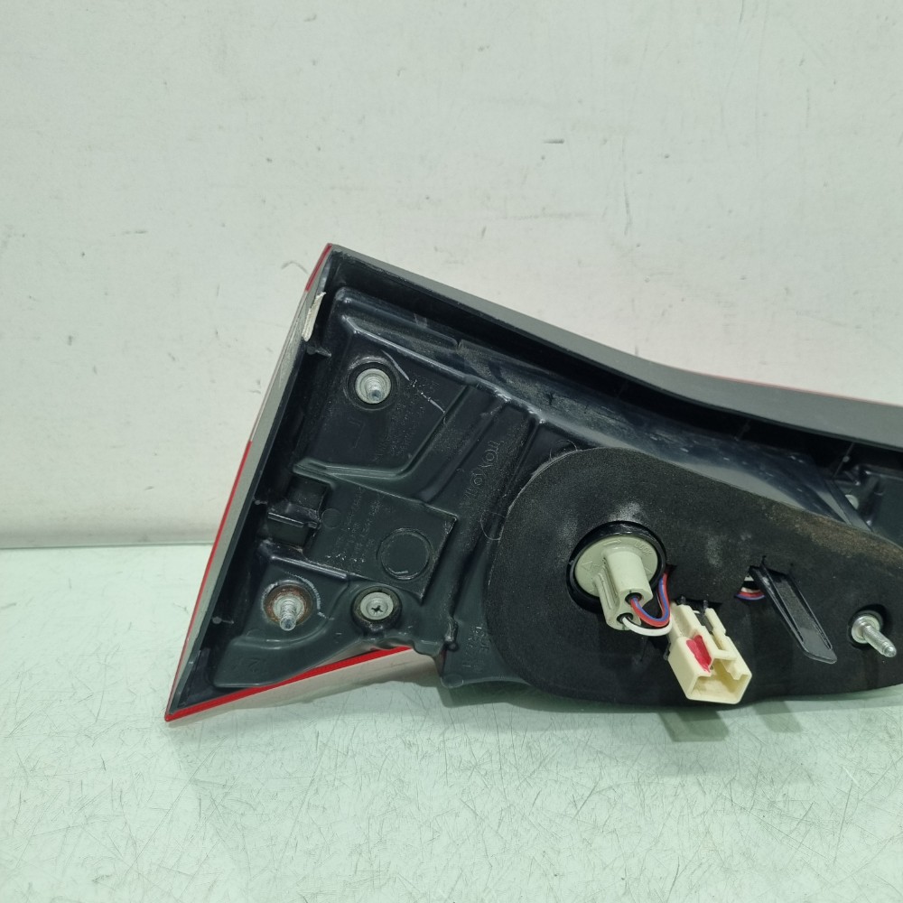 Lanterna Direita Da Tampa Traseira Toyota Yaris 2017/2023 Esquerdo/motorista 5