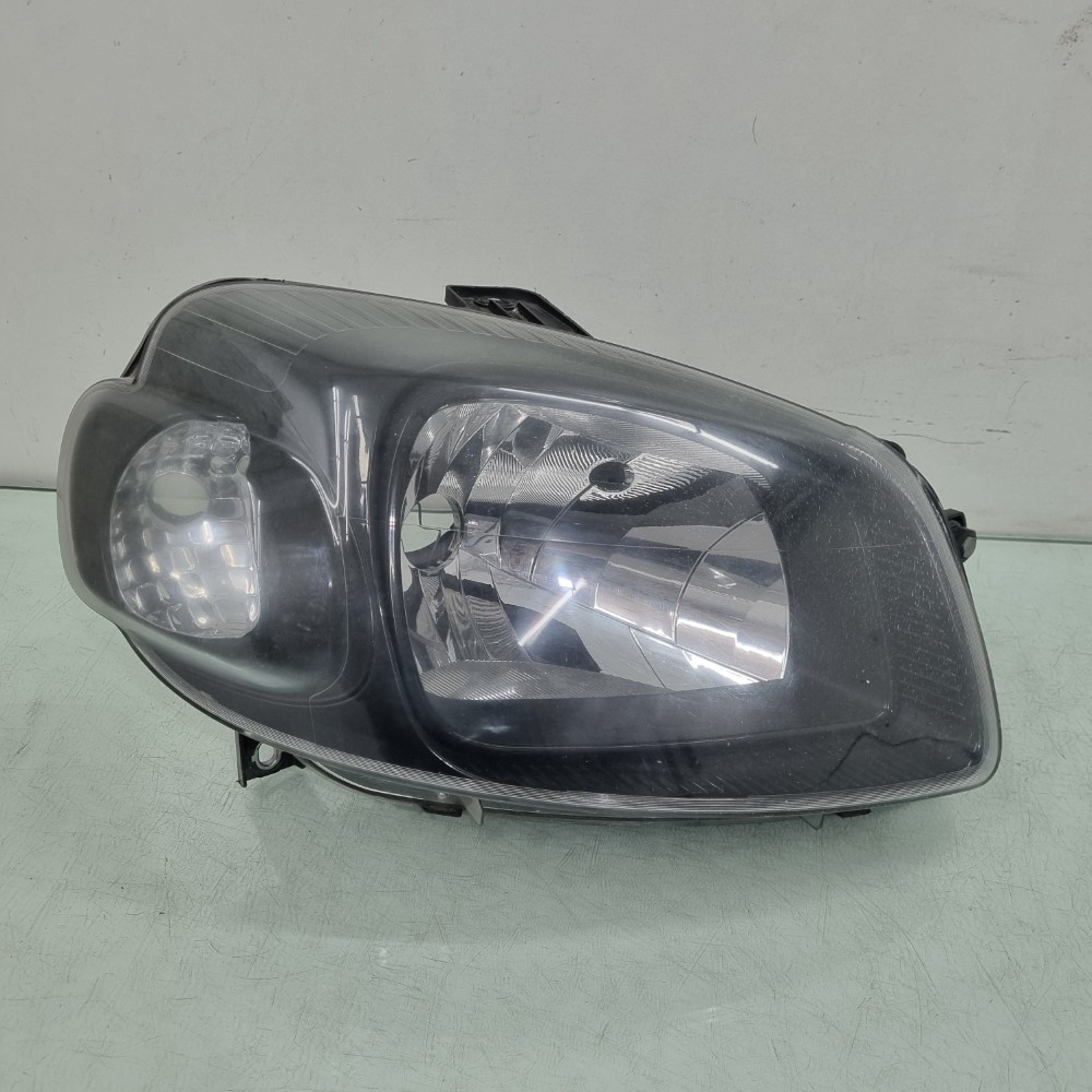 Farol Lado Direito M.negra Fiat Uno Vivace 2010 À 2015 Direito/passageiro 1