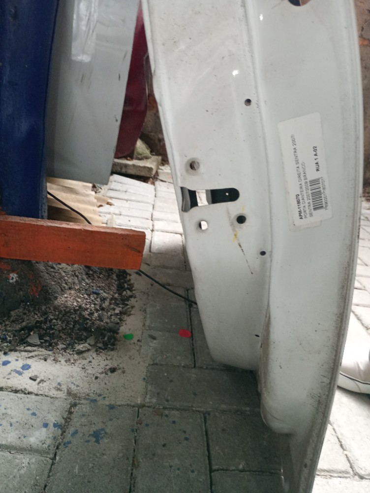 Porta dianteira direita Nissan Sentra 2013/2018 3