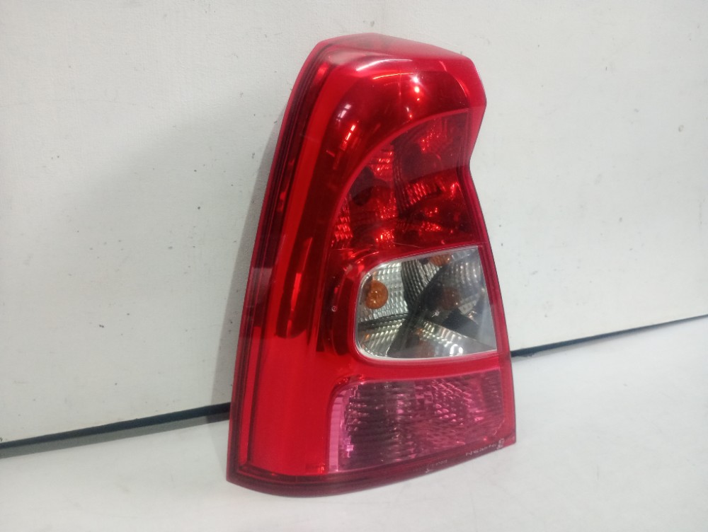 Lanterna Traseira Esquerda Renault Logan 2010/2013 Esquerdo/motorista 2