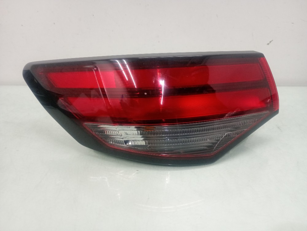 Lanterna Esquerda Nissan Sentra 2020/2023 Recuperado 1