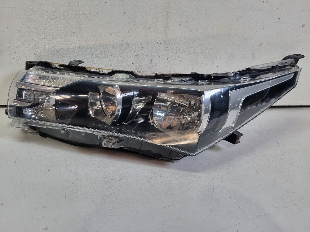 Farol Esquerdo Toyota Corolla 2015/2018 Recuperado Original. 1