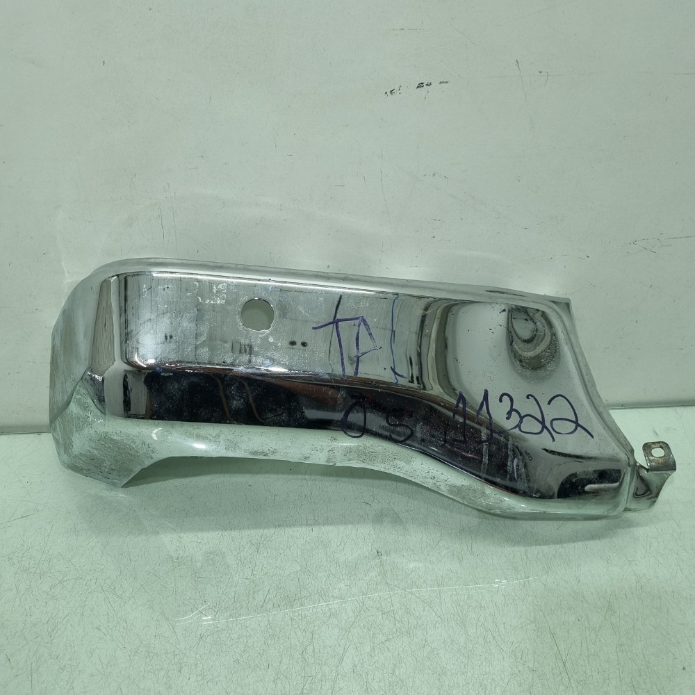 Ponteira Esquerda Cromada Parachoque Traseiro Toyota Hilux