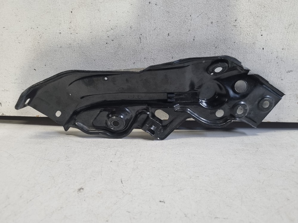 Suporte Do Farol Esquerdo Vw Polo 2017 / 2023 Semi-novo Orig 2