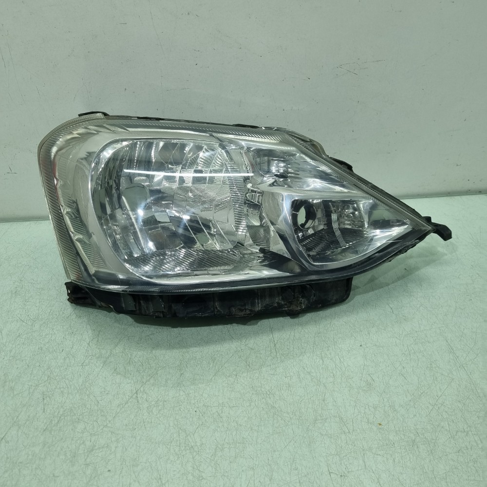 Farol Direito Toyota Etios 2014/2017  Semi-novo
