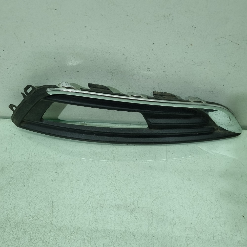 Moldura Cibié Esquerdo Ford Focus Modelos 2016/2020 Preto Esquerdo 6
