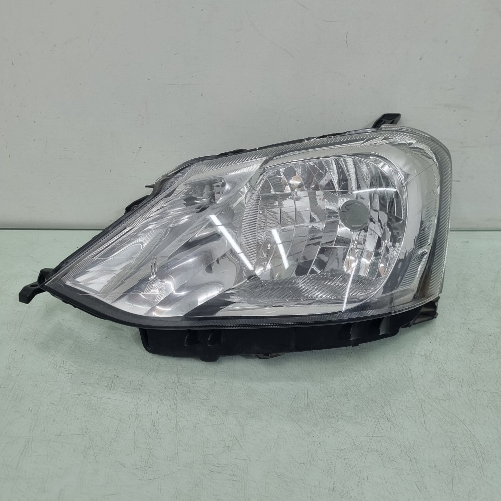 Farol Lado  Esquerdo  Toyota Etios 2015/2019 Esquerdo/motorista 1