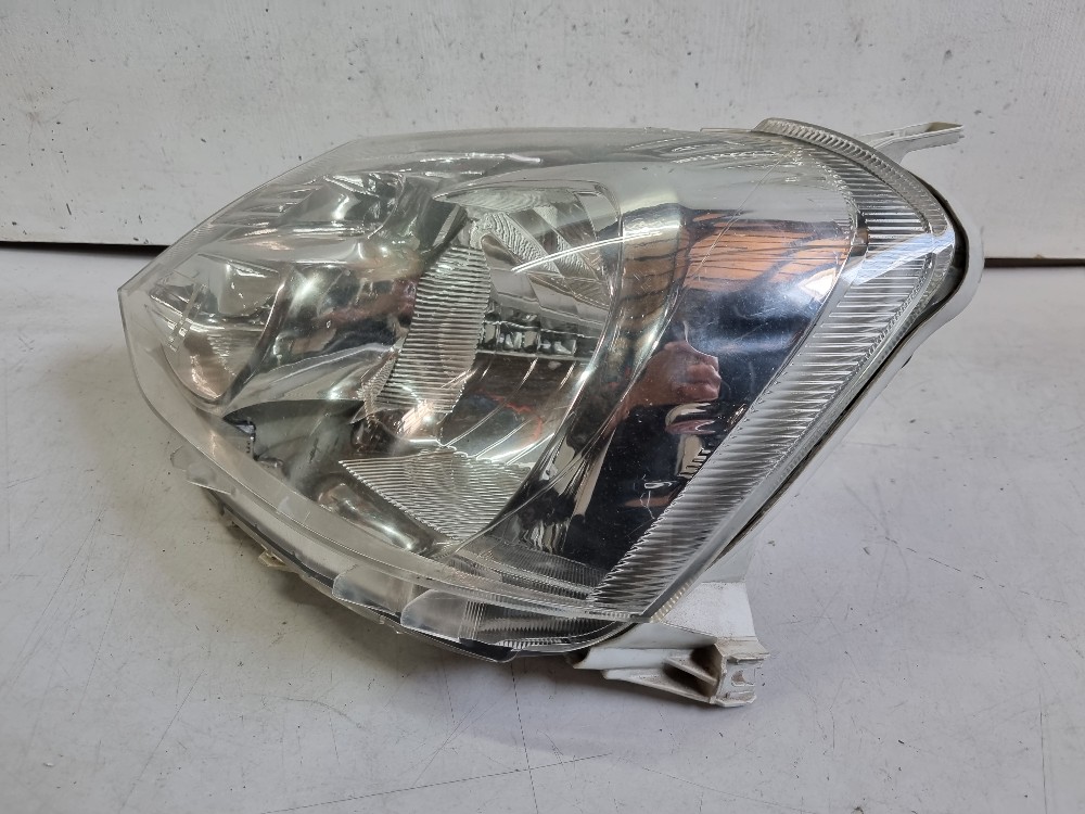 Farol Esquerdo Toyota Etios 2013/2015 Recuperado Original Esquerdo/motorista 2