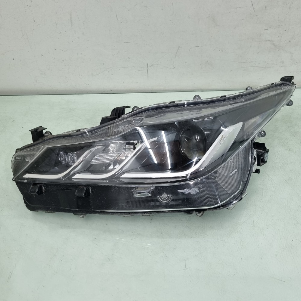 Farol Do Lado Esquerdo Toyota Corolla Modelos 2020/2023 Esquerdo/motorista