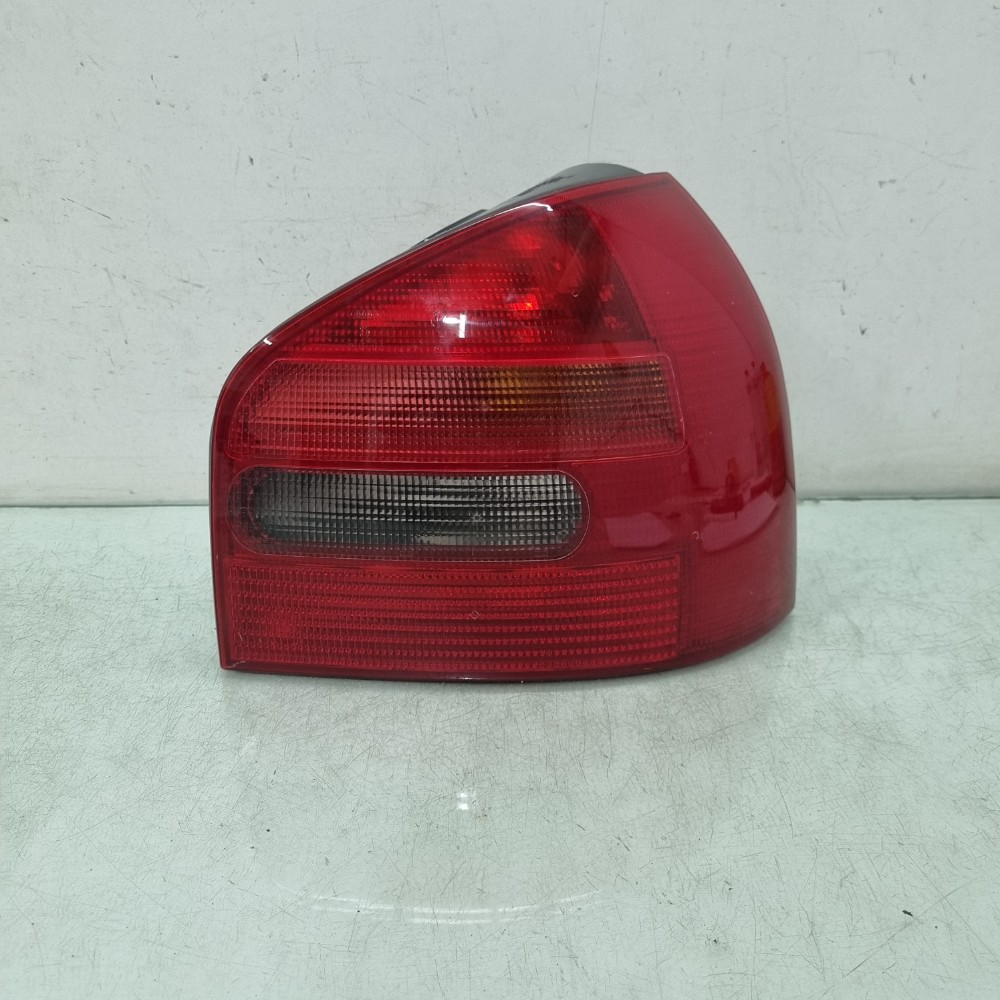 Lanterna Lado Direito Audi A3 Modelos 1996/2000 Direito/passageiro 1