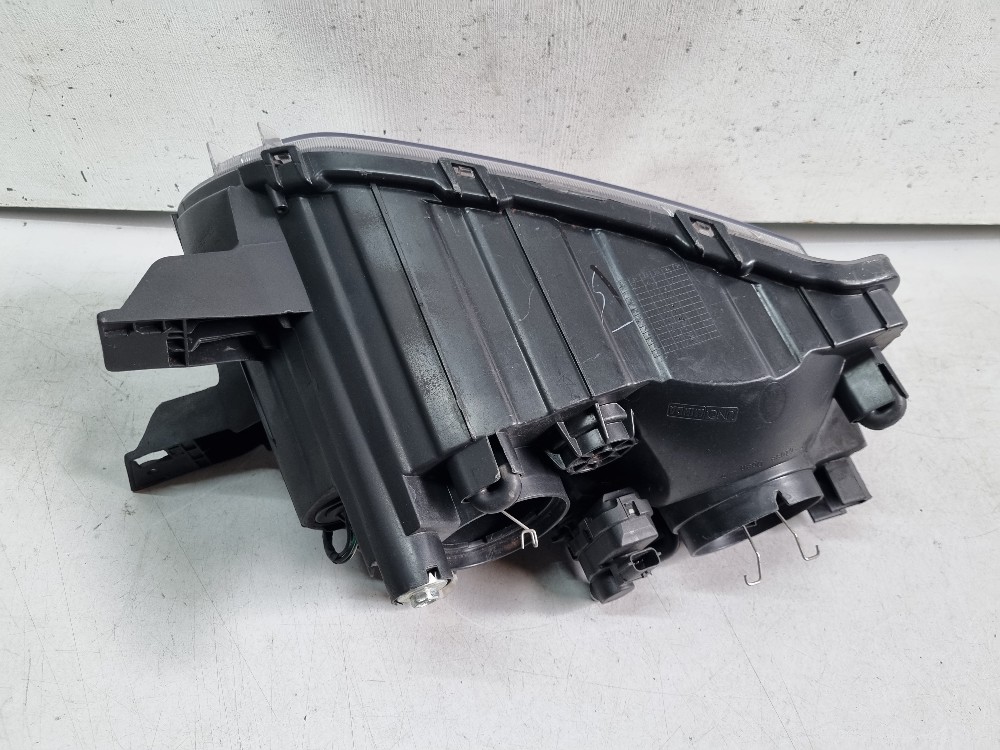 Farol Esquerdo Inferior Do Renault Kwid 2022/2025 Seminovo. 6