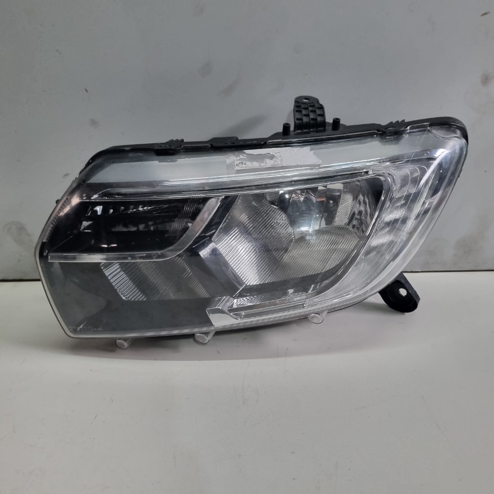 Farol Esquerdo Renault Sandero 2020/2023 Recuperado