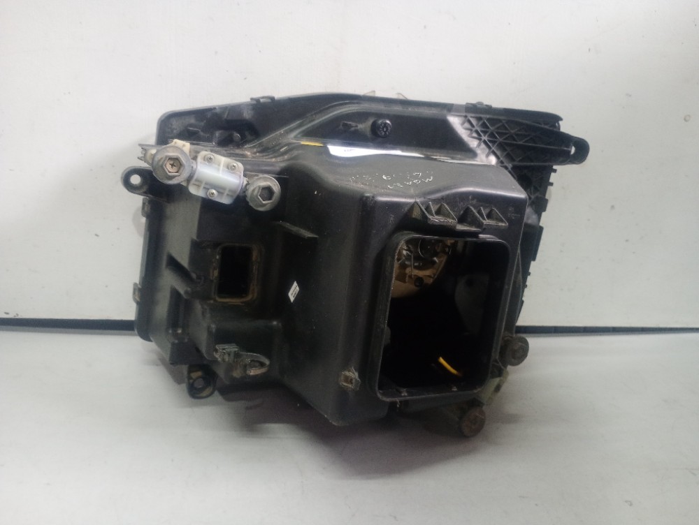Farol Direito C Led Volkswagen Delivery 2017/2021 Recuperada Direito/passageiro 3