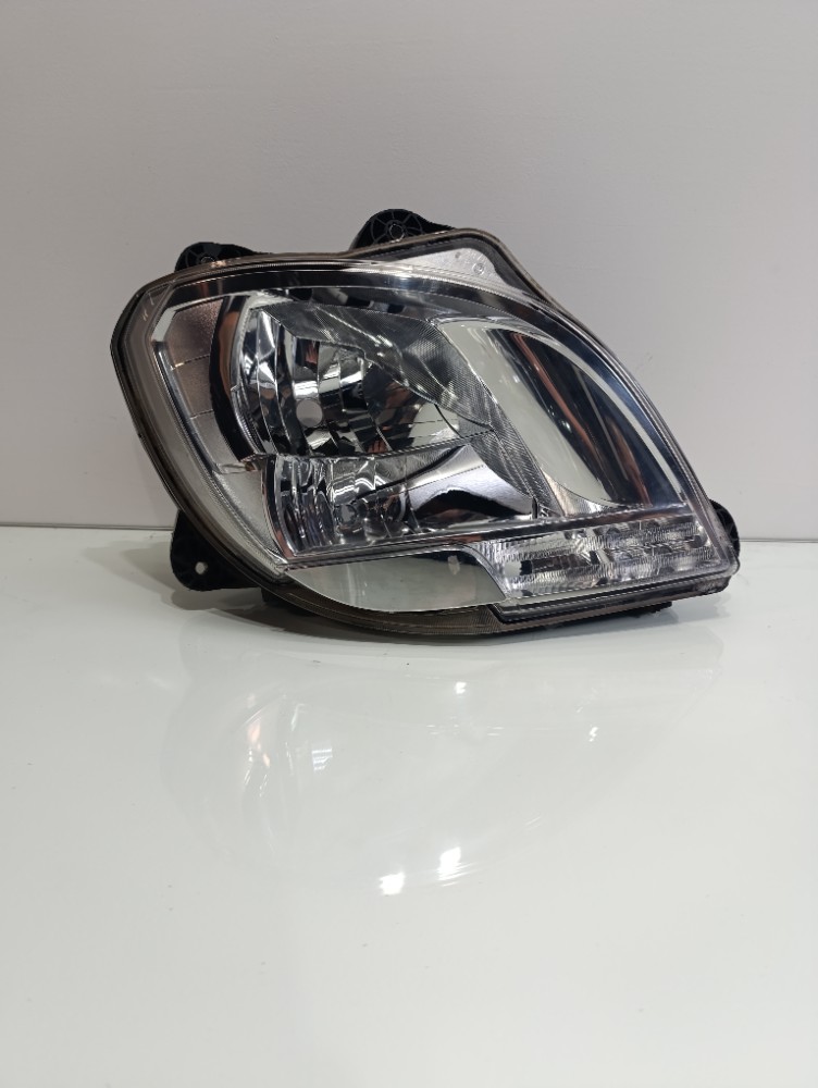Farol Do Lado Direito Caminhão Daf Xf Modelos 2018/2023 Direito/passageiro 1