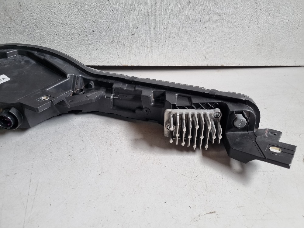 Farol Esquerdo Superior 2 Reatores Fiat Toro 2022/2025. 6