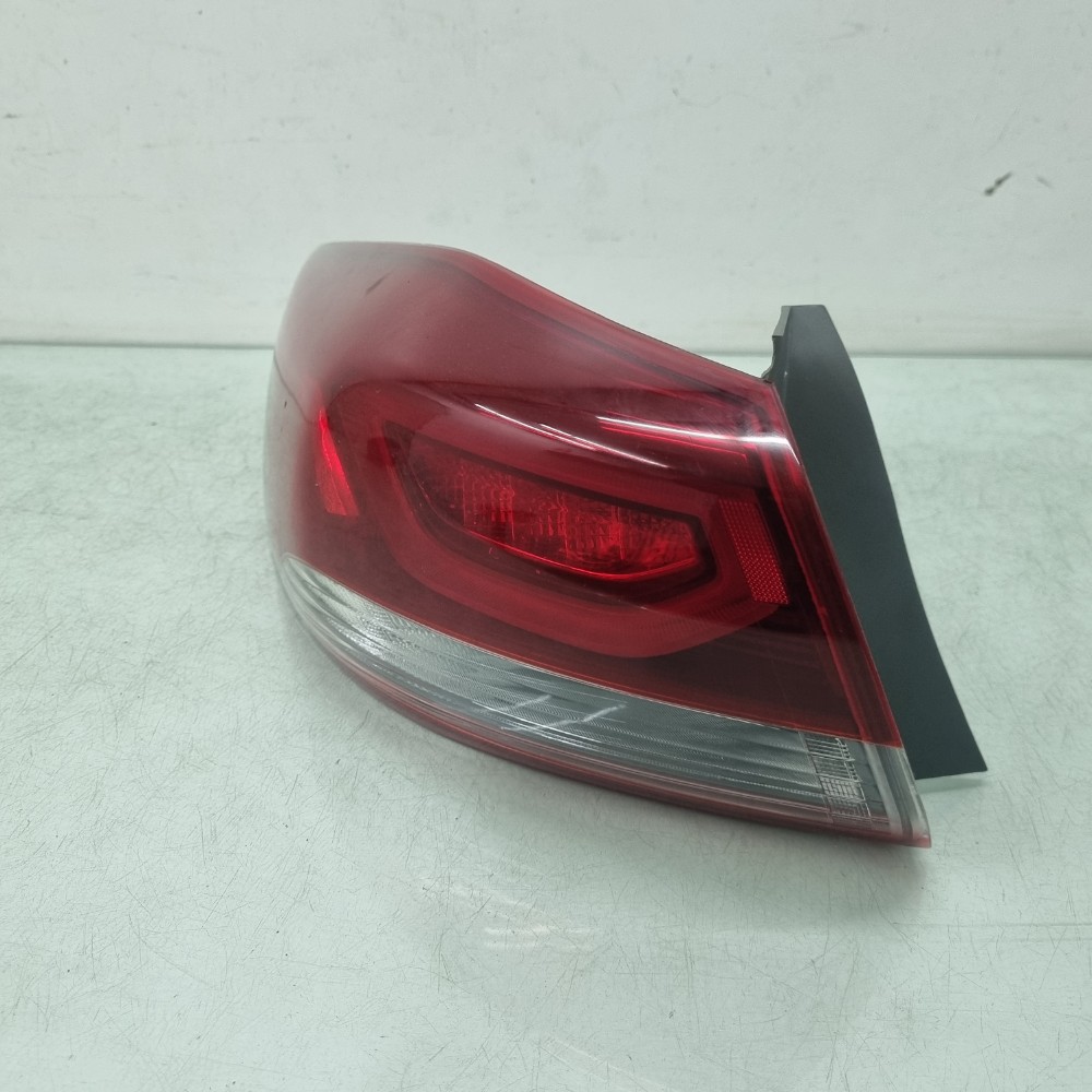 Lanterna Do Lado Esquerdo Hyundai Elantra Modelos 2017/2020 Esquerdo/motorista 2