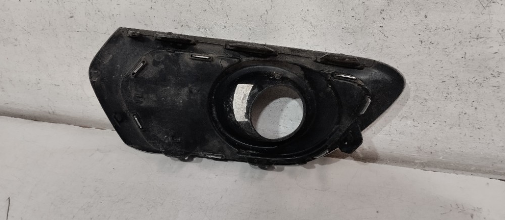Moldura Farol Milha Esquerdo Renault Sandero 2015/2021 Usado 4