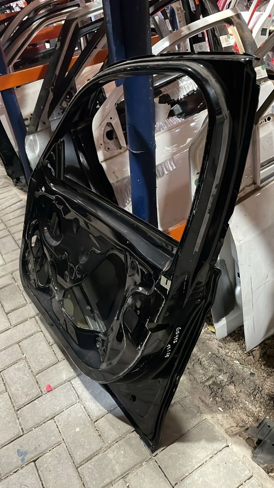 Porta Dianteira Do Lado Direito Bmw Modelos 320 2014/2018 Dianteira Direito Prata 4