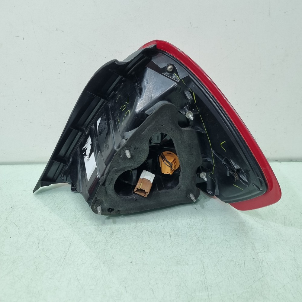 Lanterna Do Lado Esquerdo Nissan Tiida Sedan 2008/2013 Esquerdo/motorista 6