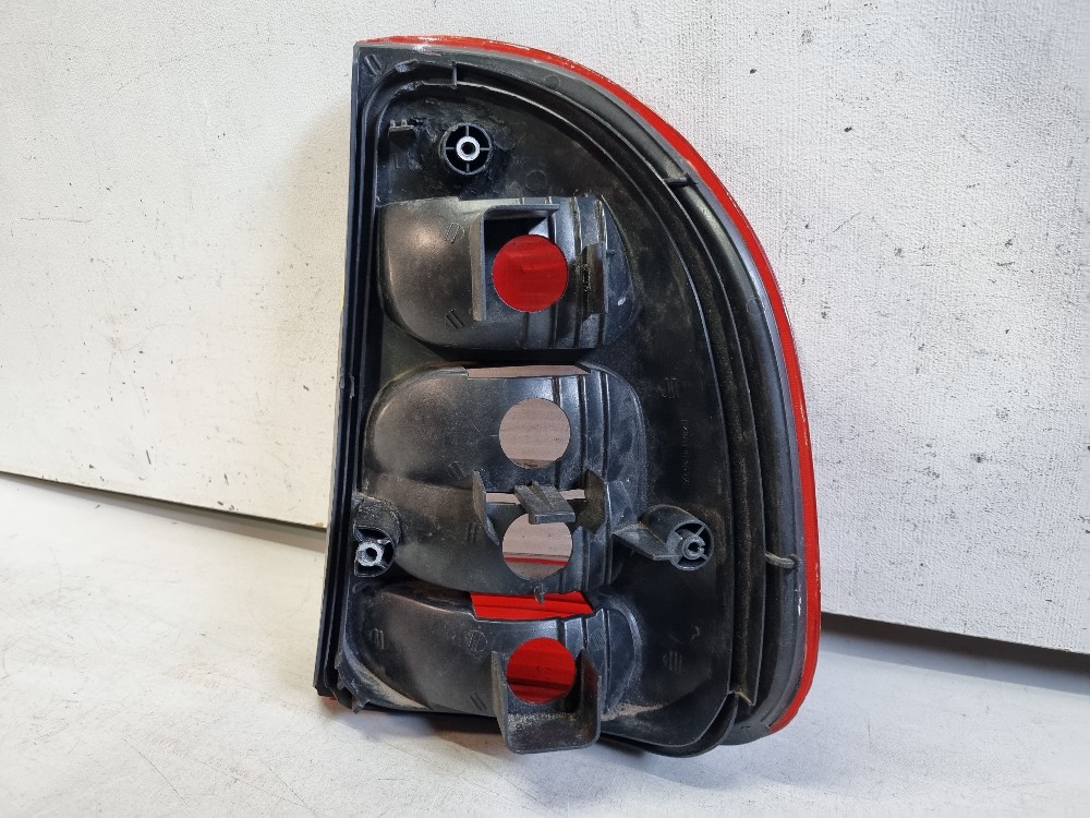 Lanterna Esquerda Chevrolet Corsa Sedan 2001/2006 Recuperado Esquerdo/motorista 5