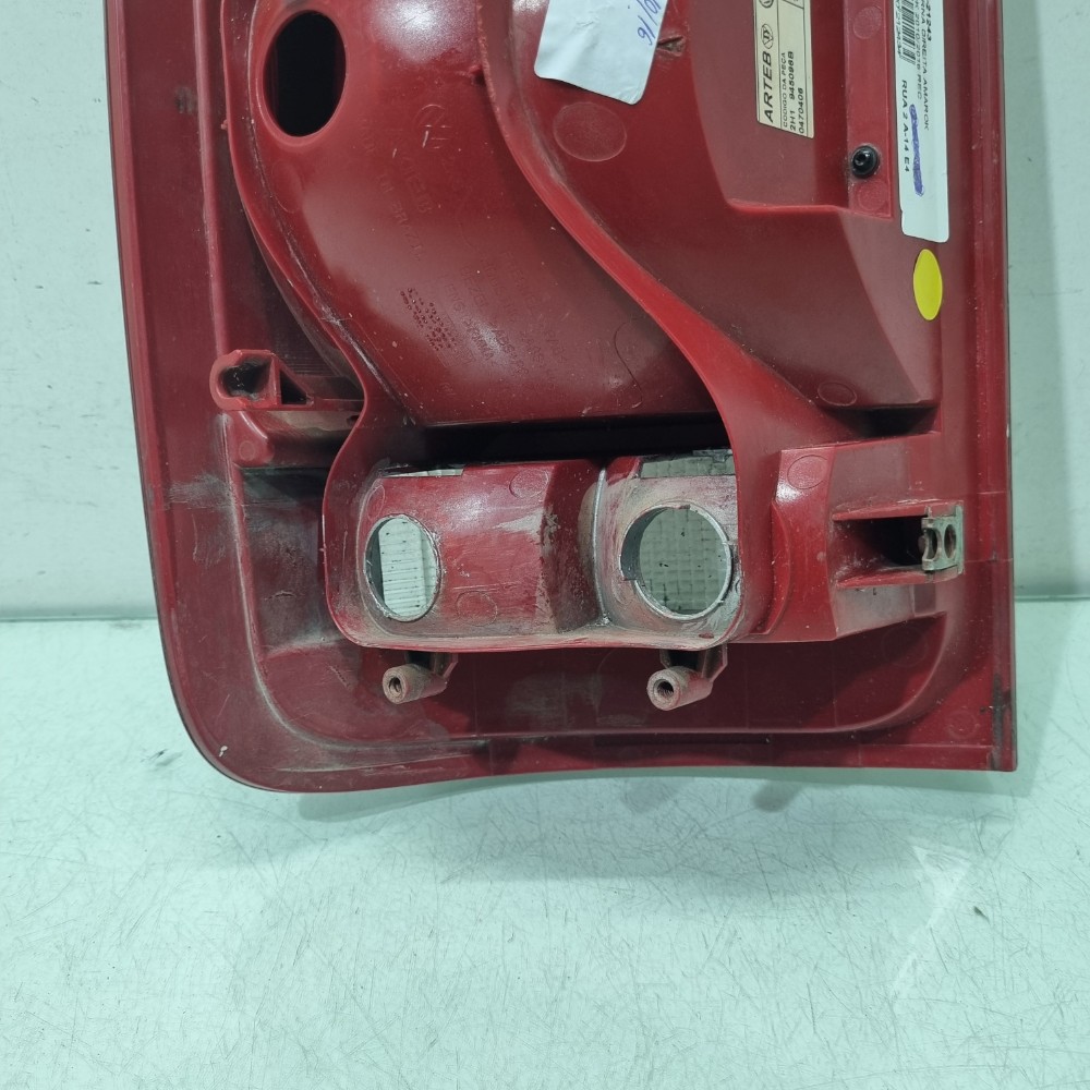Lanterna Do Lado Direito Volkswagen Amarok Modelos 2010/2016 Direito/passageiro 3