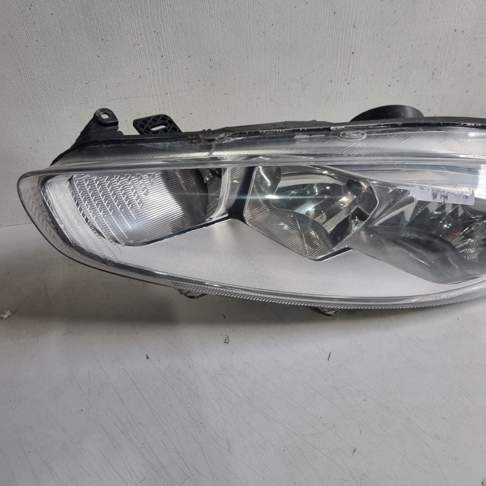 Farol Dianteiro Esquerdo Ford New Fiesta 2015/2019 Esquerdo/motorista 4