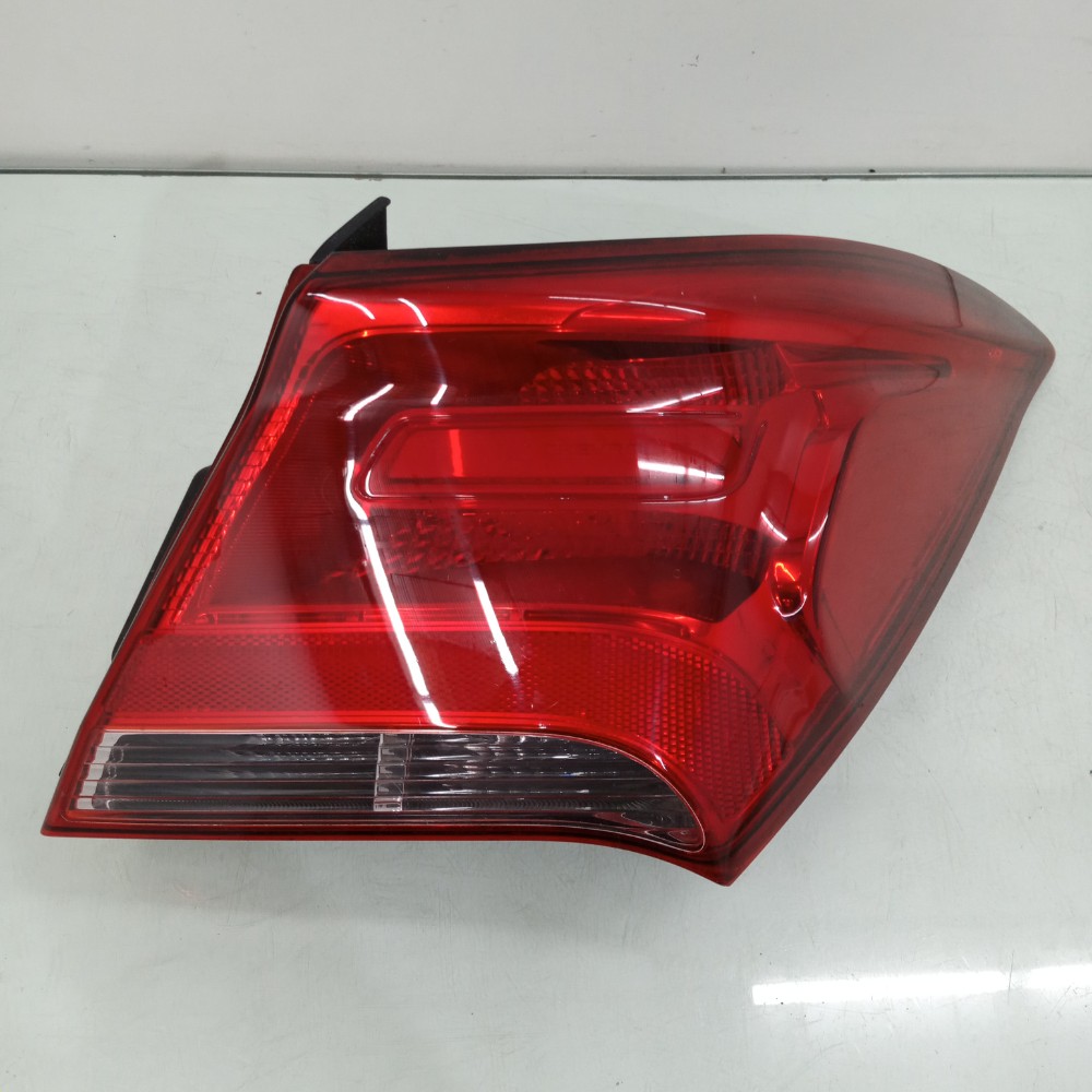 Lanterna Lado Direito Chevrolet Prisma 2016/2019 Recuperado. Direito/passageiro 1